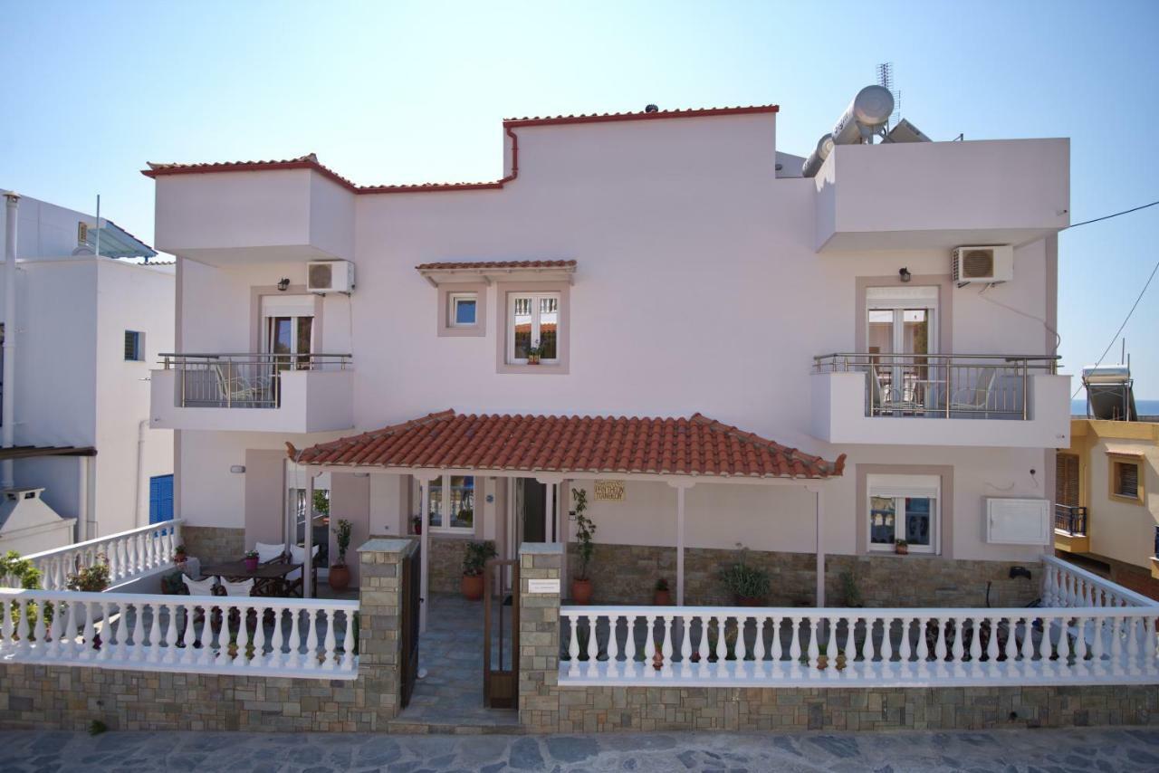 Pantheon Hotel Patitiri  Exterior photo